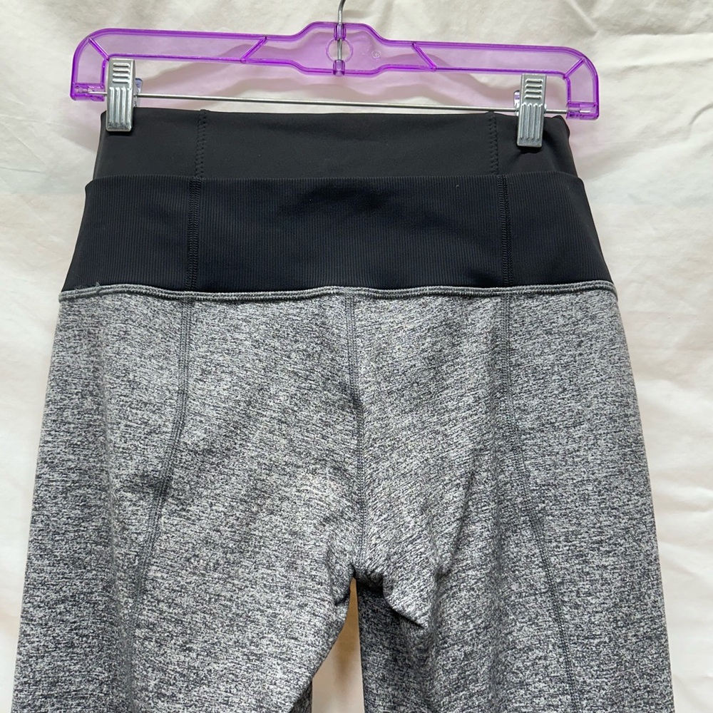 Women’s LuLuLemon Gray and Black Straight Up Pants Size 8 - Picture 8 of 12